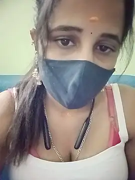 Tamil_Rani- Pertunjukan Webcam