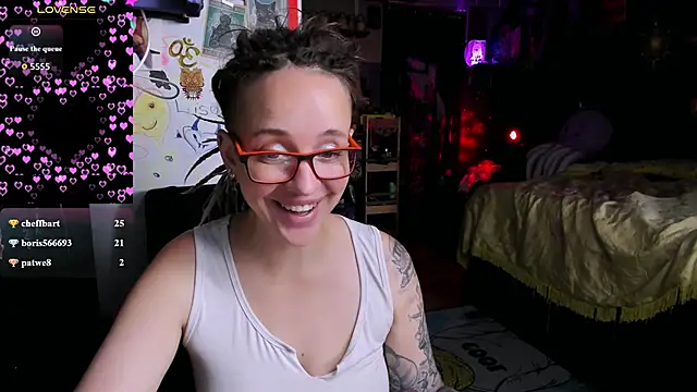 Chat +18 de LisaFoxy_y ao vivo