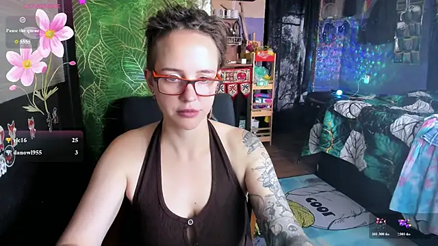 Chat +18 de LisaFoxy_y ao vivo