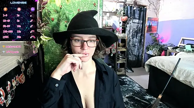 Онлайн чат XXX LisaFoxy_y
