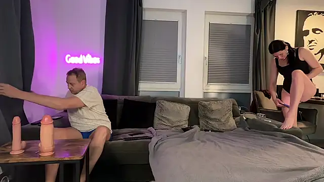 HOTCOUPLEIMPERIUM69 网络视讯表演