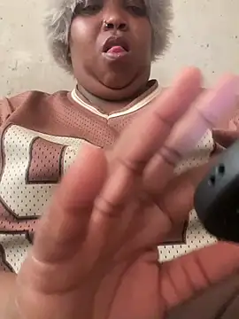 Онлайн чат XXX friendlybitch22