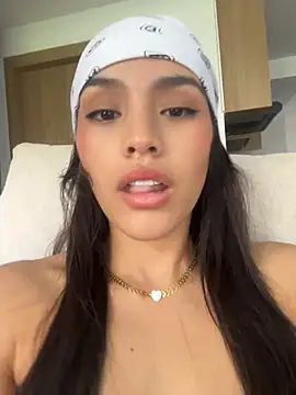 Mia-villalobos' Webcam Show