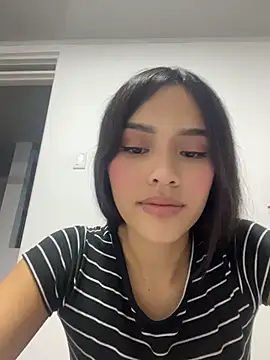 Mia-villalobos' Live XXX Chat
