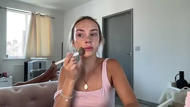 Naughtyblondex's Webcam Show