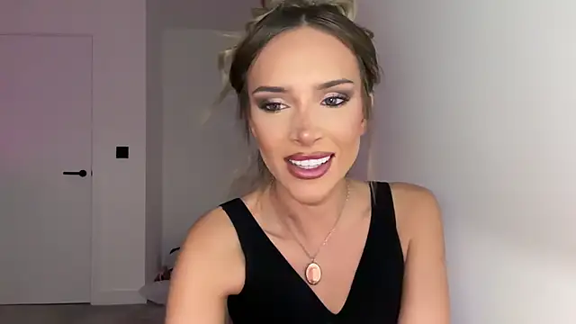 ellabelle Adlı Modelin Web Kamerası Şovu