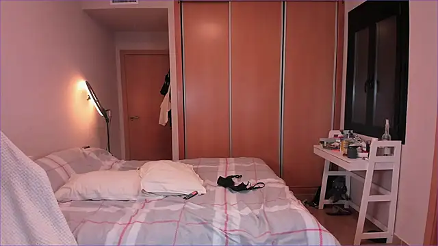 Chat soba uživo modela AlexaRayJoel
