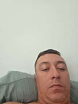 DoggiiDick: διαδικτυακό σόου στην κάμερα
