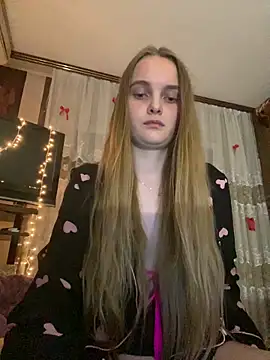 Онлайн чат XXX LunaVey