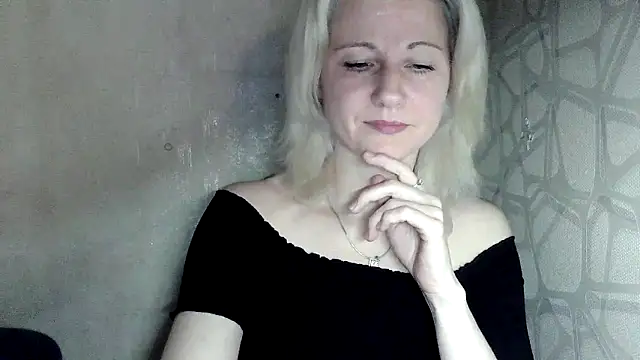 Katerina-Kissa ওয়েবক্যাম শো
