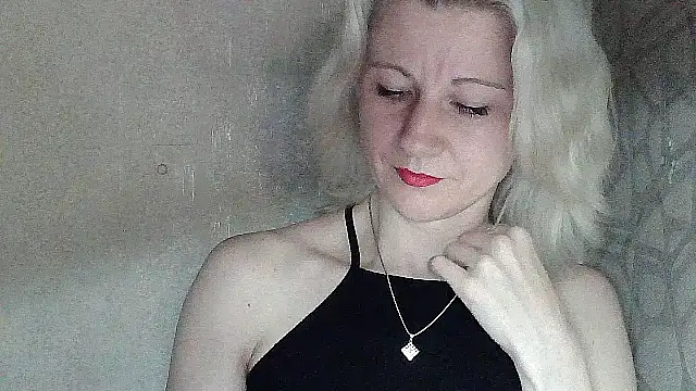 Pertunjukan Kamera Web Katerina-Kissa