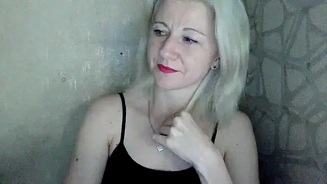 Katerina-Kissa's Live Chat Room