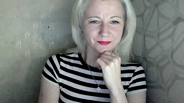 Show modela Katerina-Kissa na web-kameri