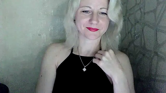 Katerina-Kissa's Live Chat Room