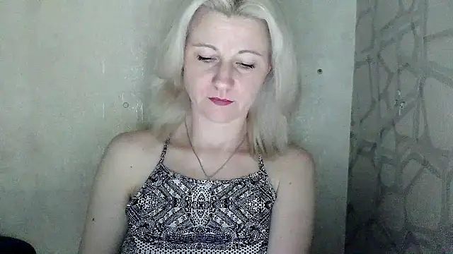 Katerina-Kissa 웹캠 쇼