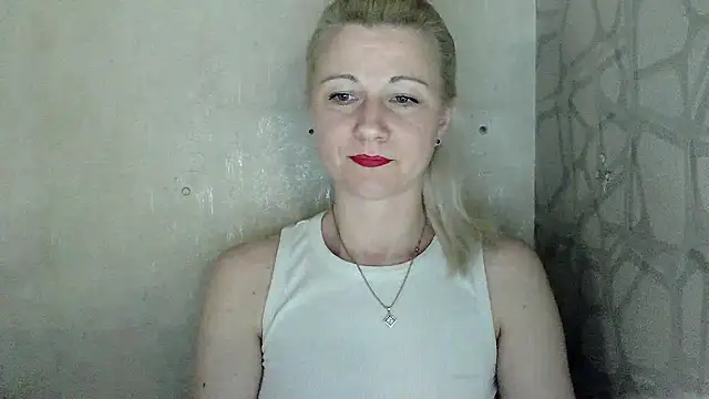 Katerina-Kissa Adlı Modelin Web Kamerası Şovu