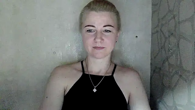 Katerina-Kissa Adlı Modelin Web Kamerası Şovu