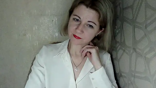 Katerina-Kissa webkamerás műsora