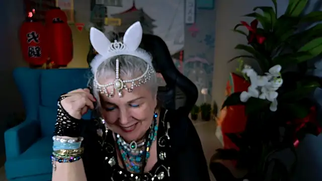 Pokazy przed kamerką – LilaMaharani