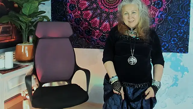 LilaMaharani's Live XXX Chat