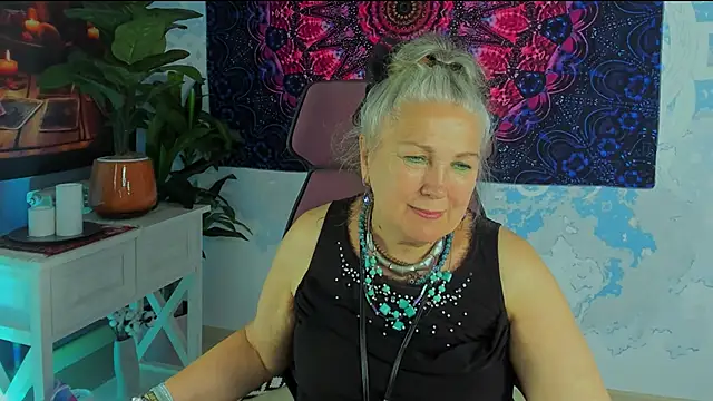 LilaMaharani's Live XXX Chat