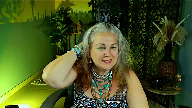 LilaMaharani Show in webcam