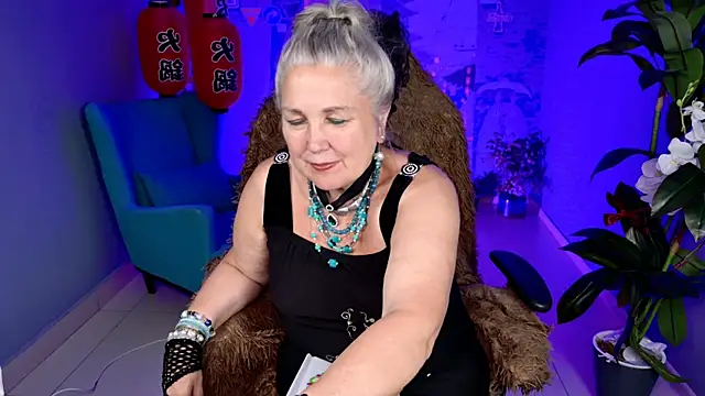 LilaMaharani's Live XXX Chat