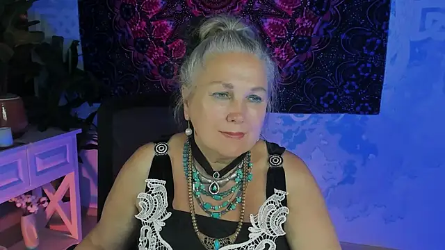 LilaMaharani Chat XXX in diretta