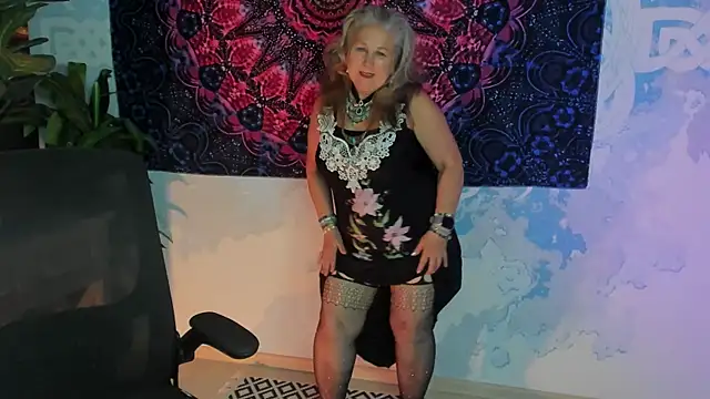 LilaMaharani's Live XXX Chat
