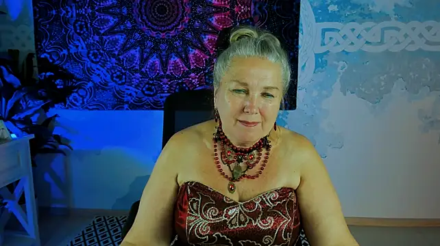 LilaMaharani Chat XXX in diretta