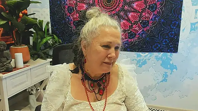 LilaMaharani Live XXX-Chat