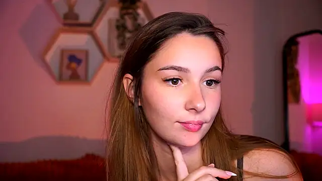 queenofbambies Adlı Modelin Canlı XXX Sohbeti