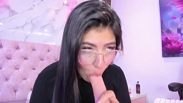 AbrilQuintana_'s Webcam Show