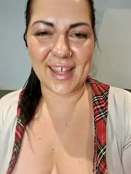 Sala de chat en directo de juliaaa18