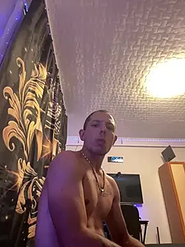 Hugo1993 Webcam Show
