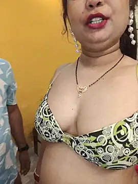 Webkamerová show MONAJI_HOT
