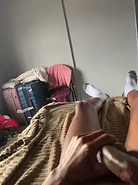 BumbleBee84 Show in webcam