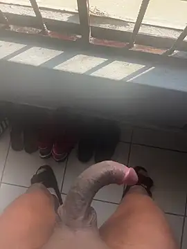BumbleBee84's Webcam Show