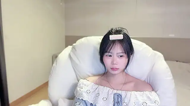 XXX chat uživo modela weini9
