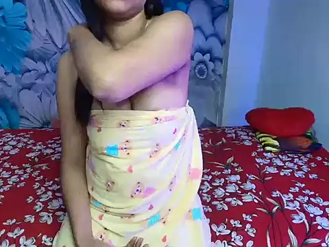 Hot-kavya Adlı Modelin Canlı Sohbet Odası