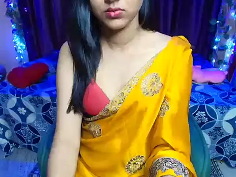 Pokazy przed kamerką – Hot-kavya