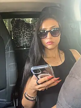 Chatroom XXX en direct de anamaria04