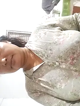 Webkamerová show Rashi_bhabi