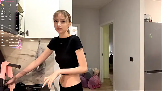 ClonedAge 网络视讯表演