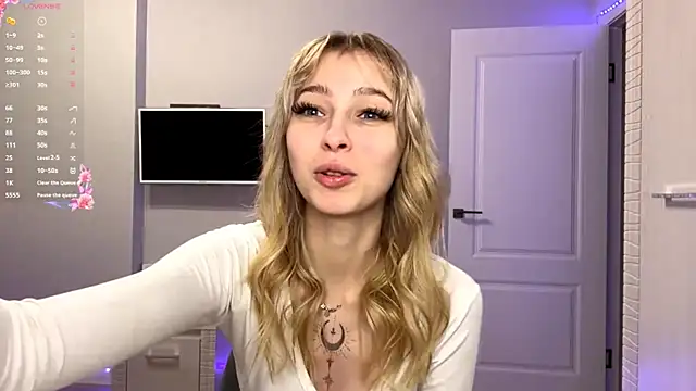 Chatroom XXX en direct de ClonedAge