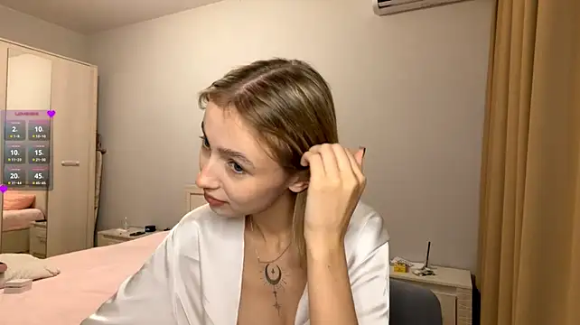 הופעת וובקאם של ClonedAge