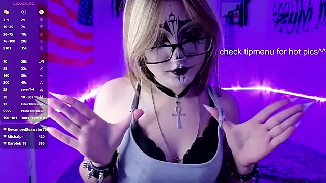 Webkamerová show CucKuhta