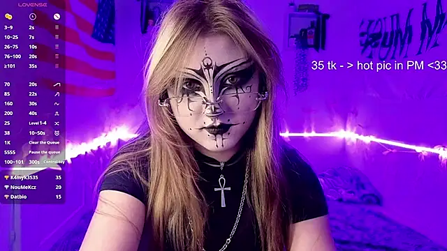 Show modela CucKuhta na web-kameri