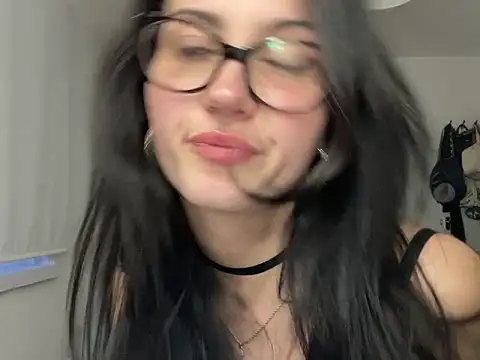 Ellamay06 Show in webcam