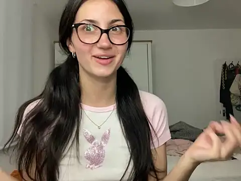 Ellamay06's Live Sex Cam Show
